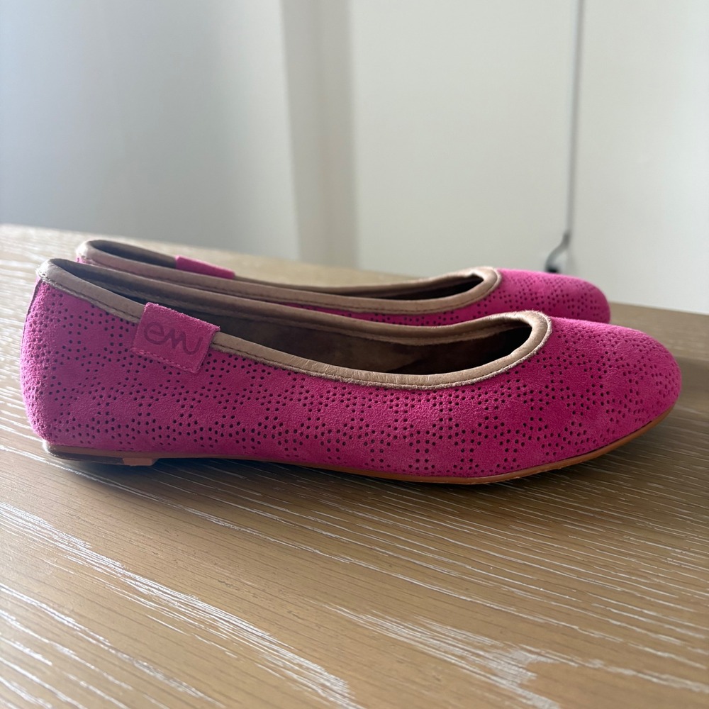 EMU Australia Womens Pink Perforated Suede Ballet Flats Size 8